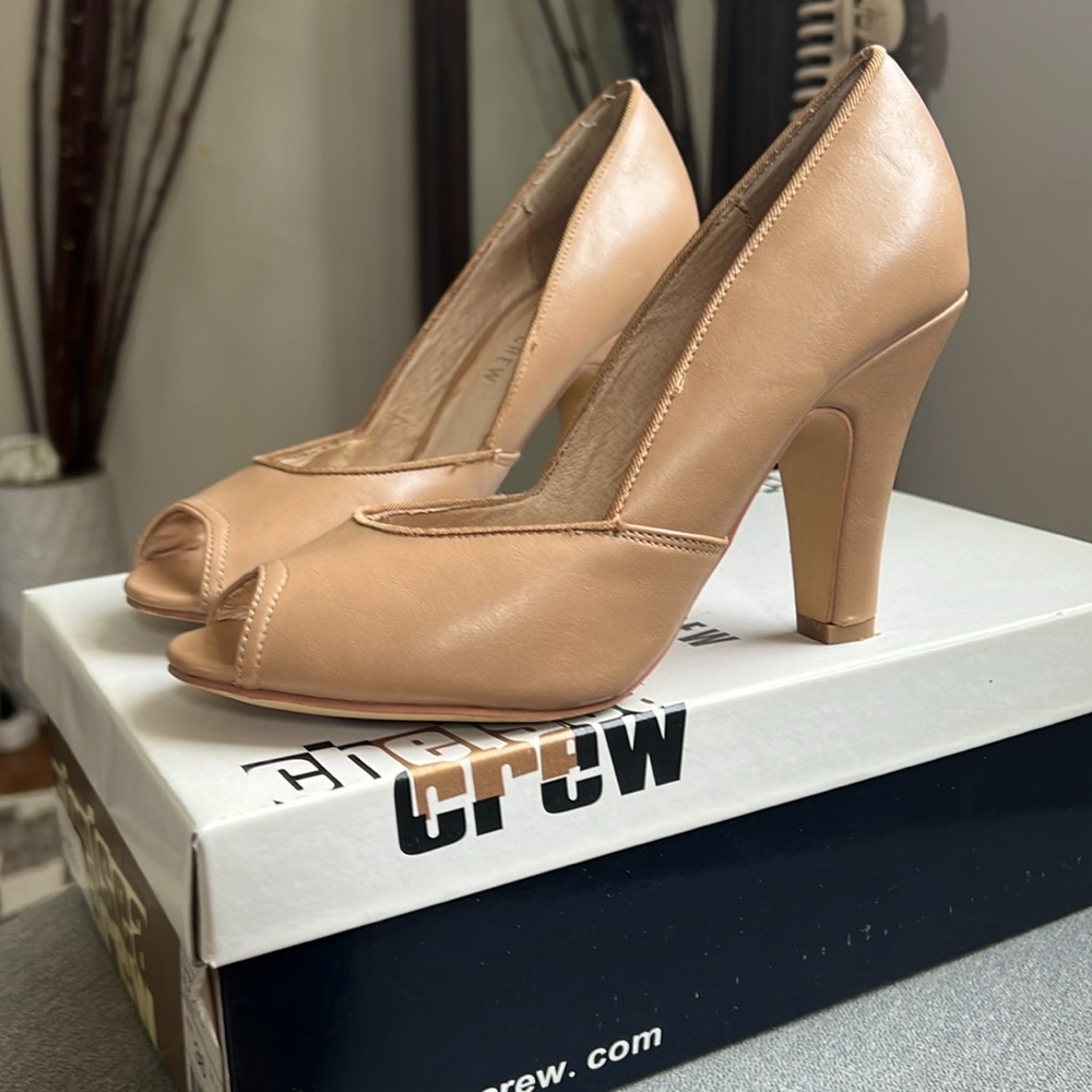 CHELSEA CREW Peep Toe Heel